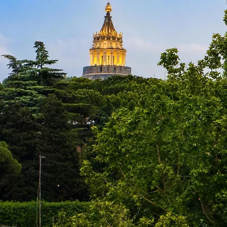 Lantern View Vatican Penthouse Rome